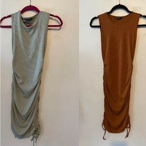Set of 2 ruched sleeveless dresses
